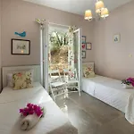 Villa Artistsvillas-Vasia Gáiosz