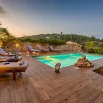 Villa Artistsvillas-Vasia *