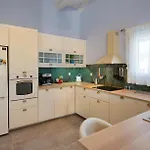 Artistsvillas-Vasia
