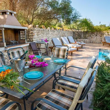 Villa Artistsvillas-Vasia