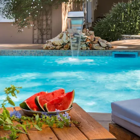 Artistsvillas-vasia * Γάιος