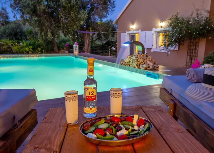 Vasia's Artistsvillas Villa